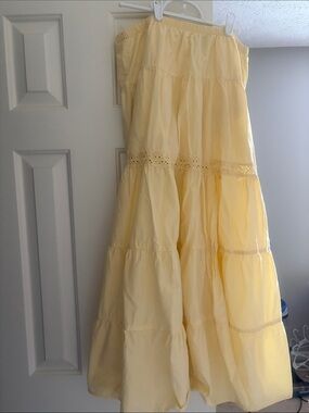 Women’s yellow maxi skirt